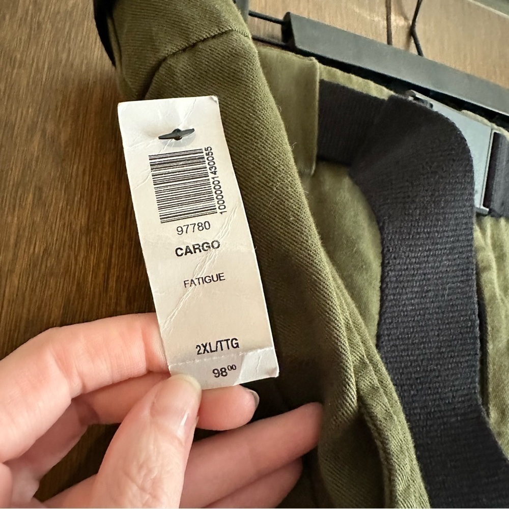 Aritzia TNA Fatigue Olive Green High Rise Cargo Pant Black Belted Size 2XL NWT - Picture 13 of 16